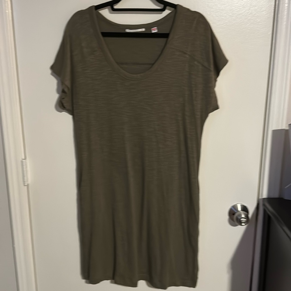 Uniqlo khaki hundred percent cotton dress